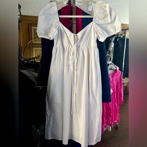 Short sleeve midi white dress